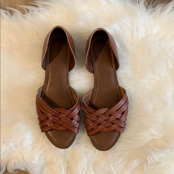 Universal Thread Shoes - Universal Thread Leather Open Toe Sandals